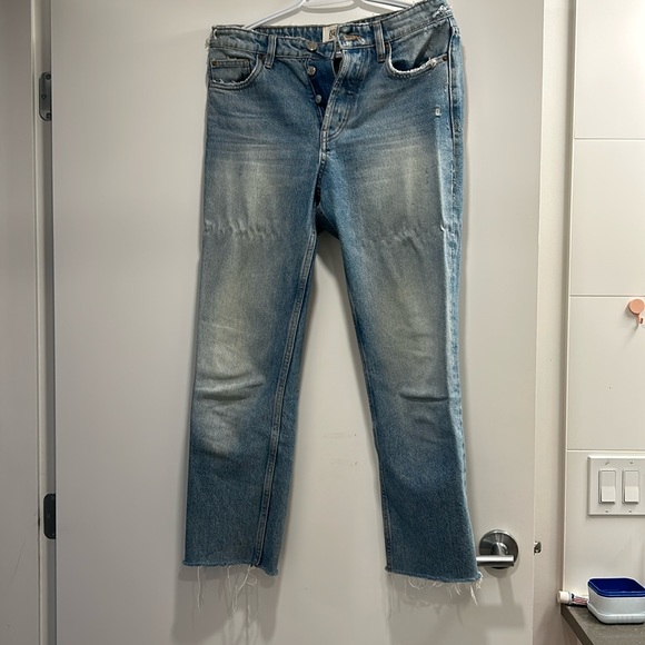 Zara TRF trending straight leg raw hem highrise light wash button fly jean size4 - Picture 1 of 6